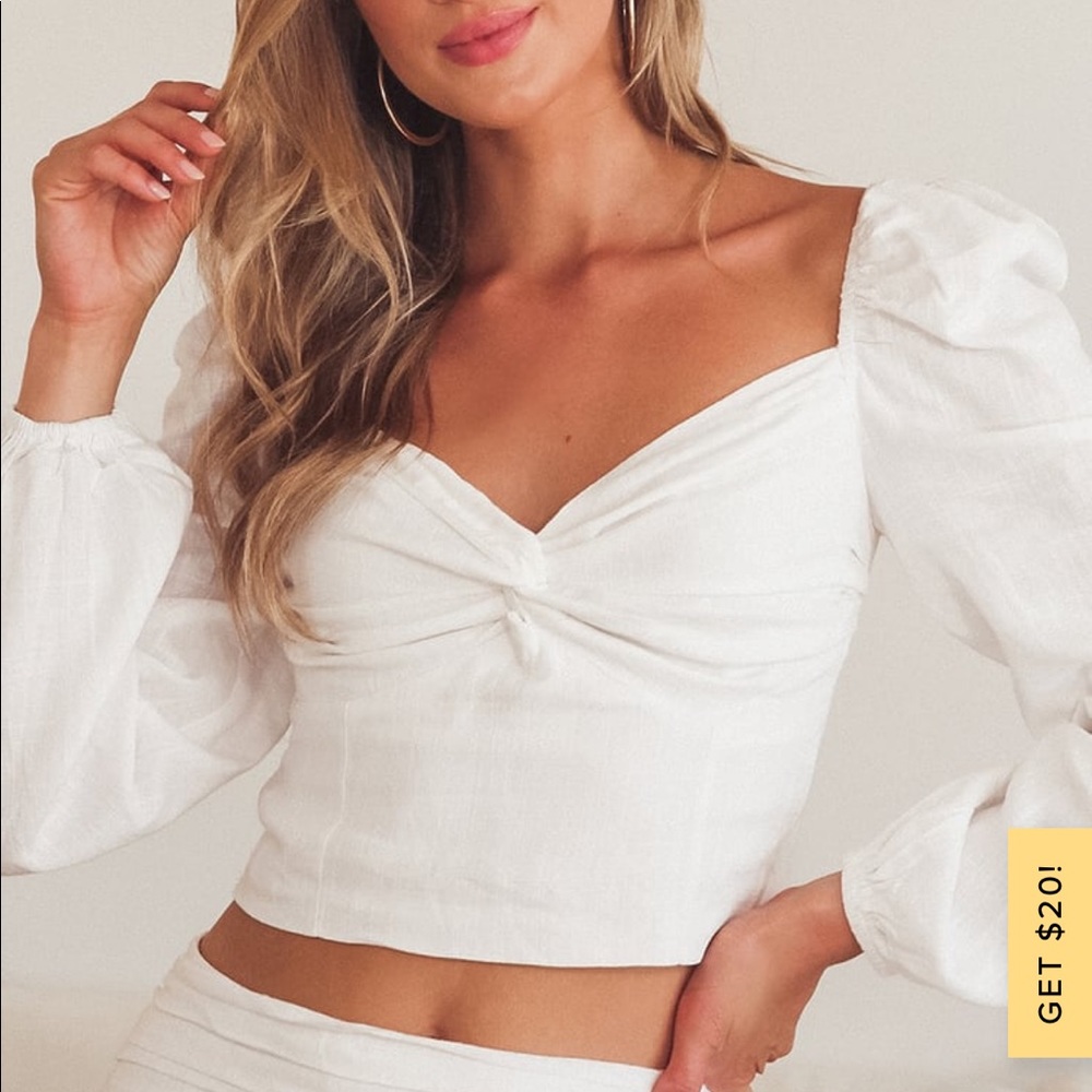 LULUS - Puff Sleeve Blouse. UNWORN- tags attached